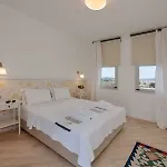Hotel Ev Bharat Butique Hotel, 2*