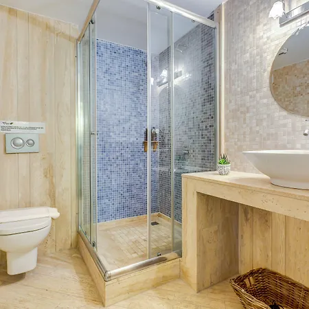 Ev Bharat Butique Hotel, 알라카티