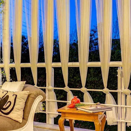 Ev Bharat Butique Hotel, 호텔 2*