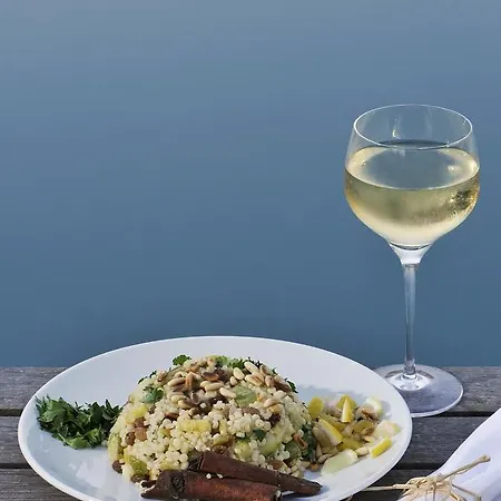 Ev Bharat Butique Hotel, 알라카티