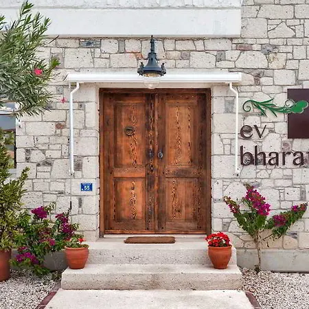Ev Bharat Butique Hotel, Szálloda 2*