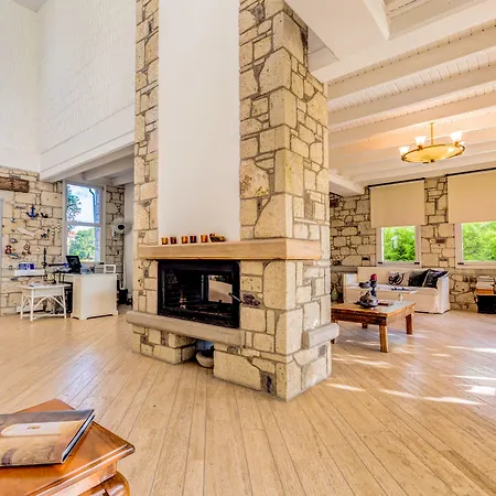 Ev Bharat Butique Hotel, 2* אלאקאטי