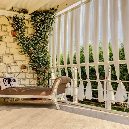 Ev Bharat Butique Hotel, Szálloda Alacati
