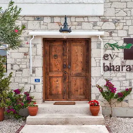 Ev Bharat Butique Hotel, מלון 2*