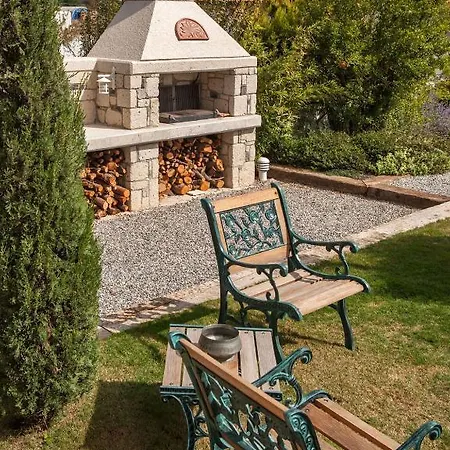 Szálloda Ev Bharat Butique Hotel, 2*